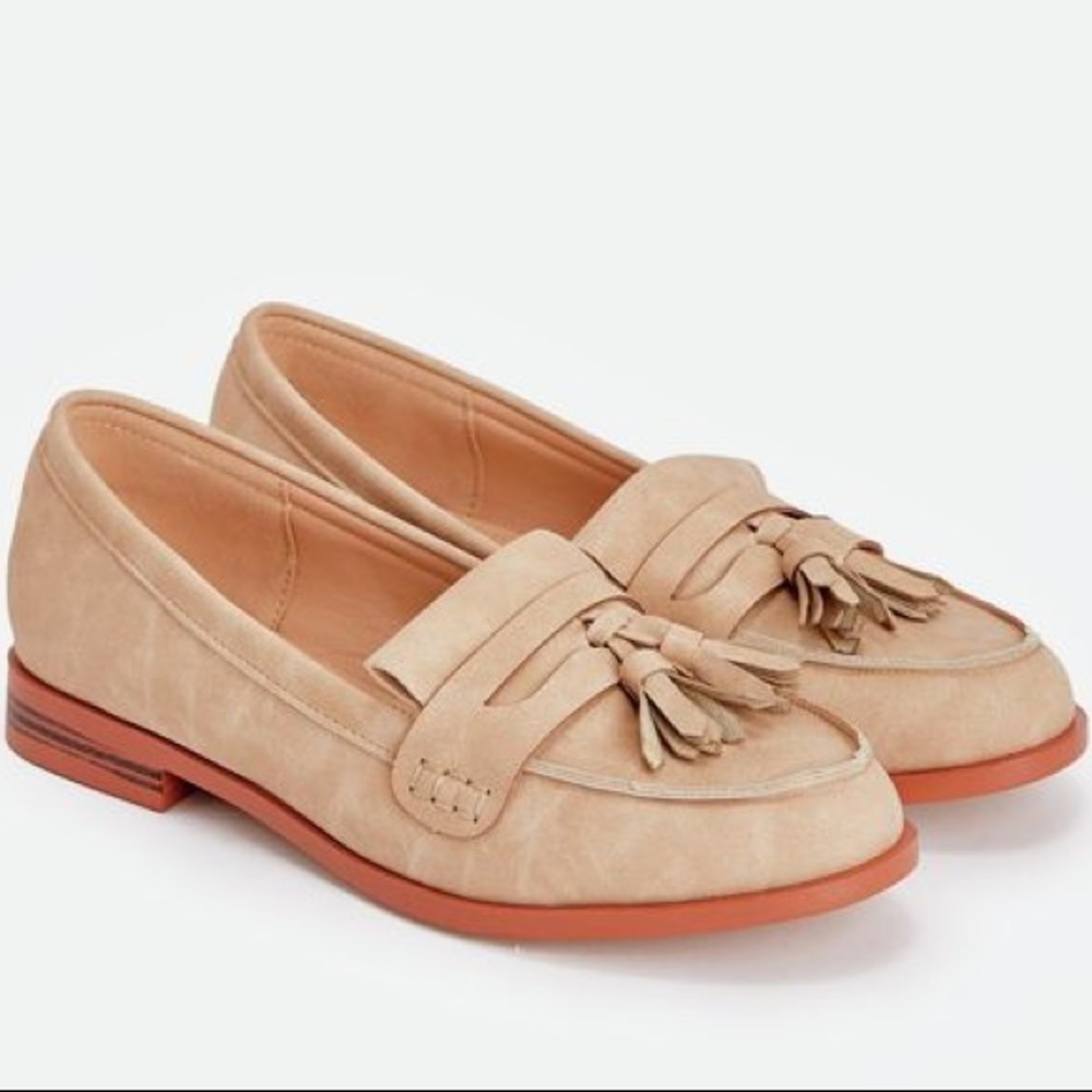 Nude Colored Flats With Tassels